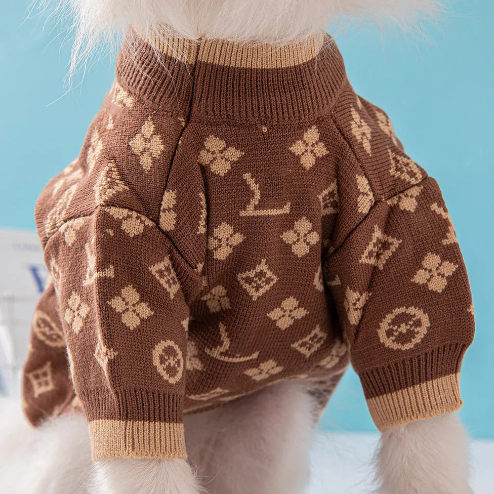 A wool dog sweater for autumn and winter available in sizes XS to XXL.