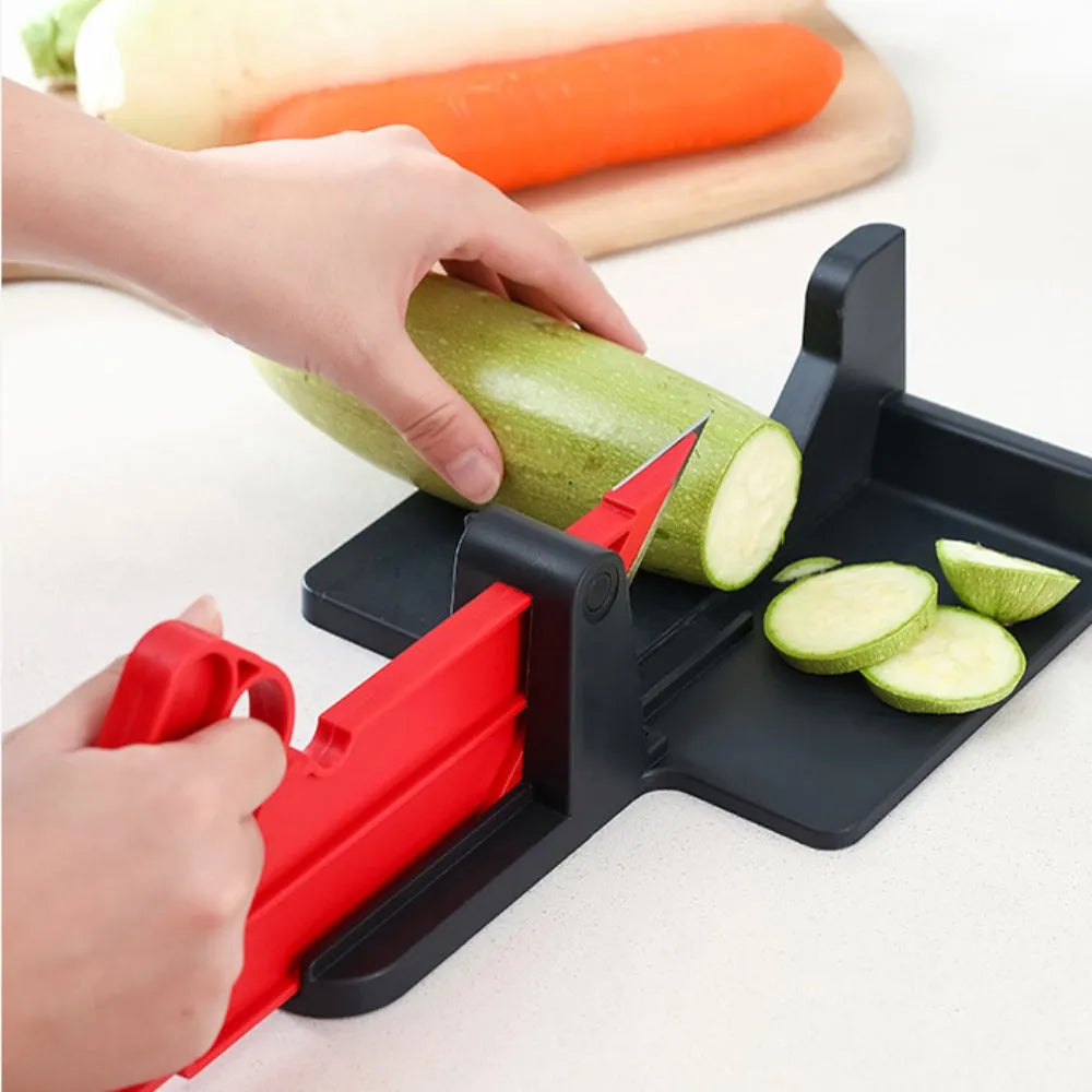 Green or red plastic vegetable cutting machine with stainless steel blades for carrots and potatoes