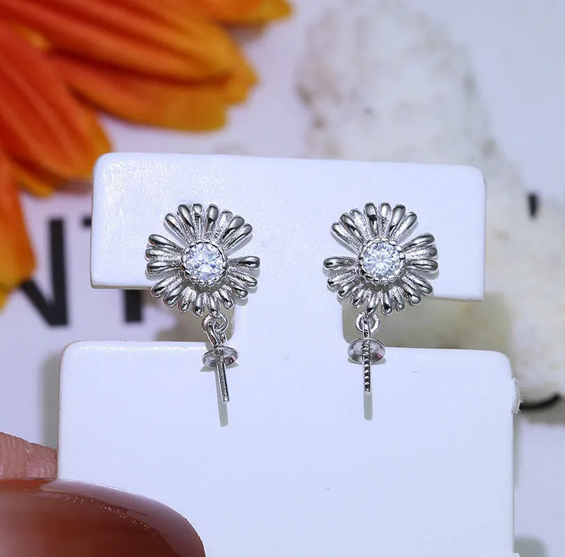 Baroque flower design sterling silver earring holder with matching earrings