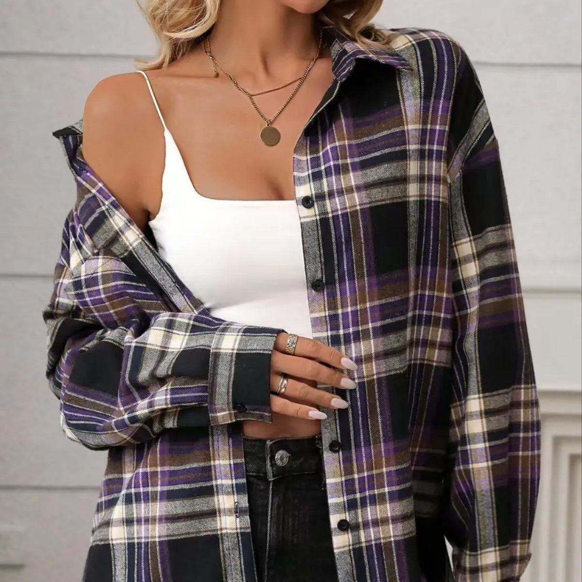 Women's loose fit cotton plaid shirt in retro styling with long sleeves