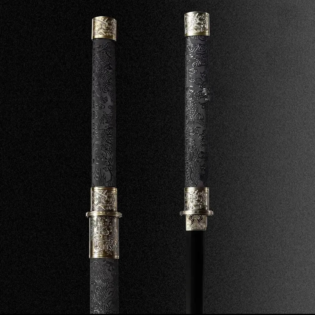 Taizong integral Tang Dynasty horizontal sword with 105cm 65 manganese steel blade and leather scabbard