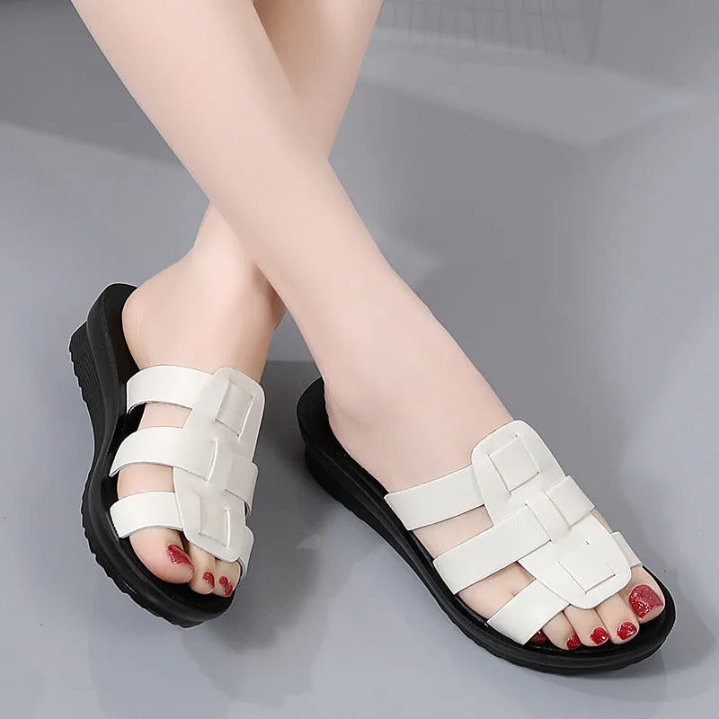 Women's flat-bottom slippers in beige, black, or brown with soft sole and PU construction