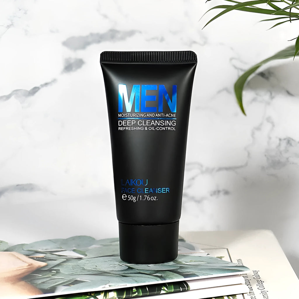 Men's foaming facial scrub cleanser 50g tube with moisturising formula