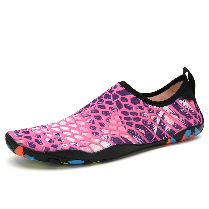 Beach wading shoes for men and women in blue, made from Lycra fabric with an EVA midsole.