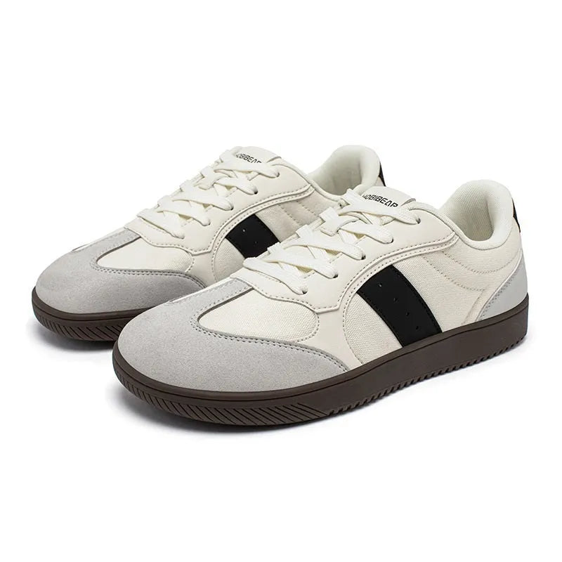 Wide toe retro German training shoes for men, fabric synthetic leather upper, low top, flat heel, rubber sole, available in multiple colours and sizes