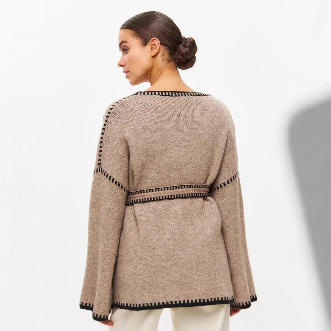 Loose fit knitted cardigan in imitation cashmere fabric, available in black, camel or white colour