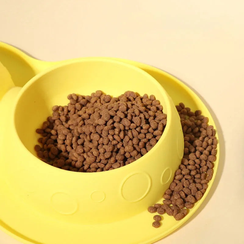 Silicone non slip pet feeding mat in blue or yellow, waterproof 2 in 1 pad for dog and cat bowls