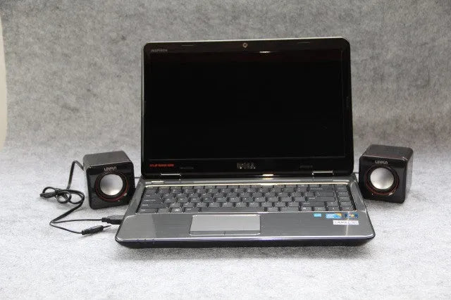 Black small square 2.0 computer speaker with USB cable for desktop audio