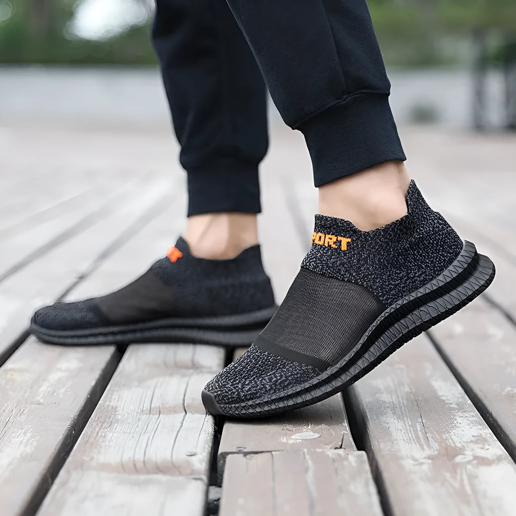 Breathable casual sock shoes with flyknit upper in multiple colour options