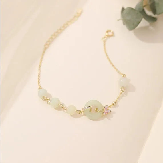 925 silver orchid necklace with peace buckle fastening and geometric flower pendant on O-ring chain
