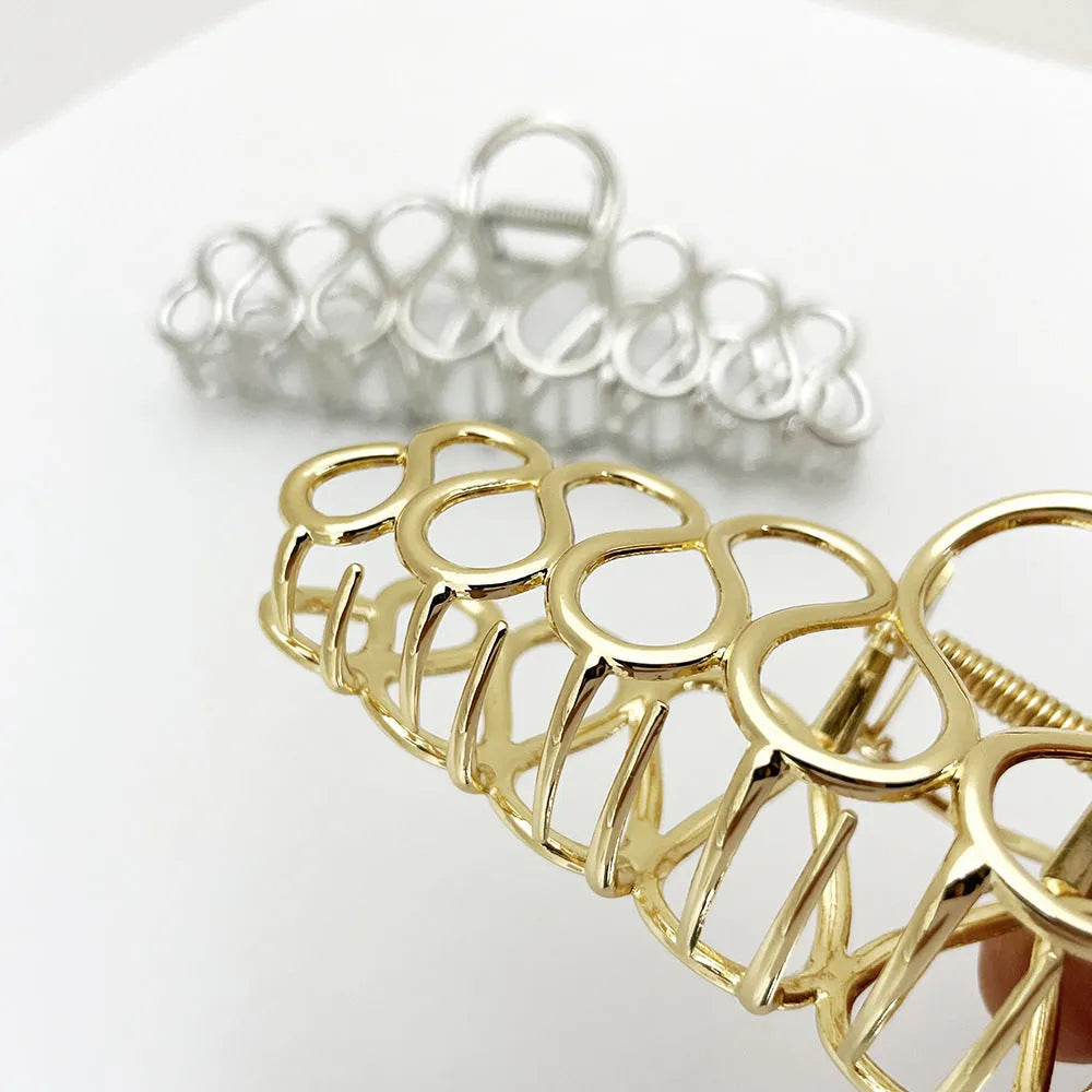 Minimalist large hair clip with tassel decoration in gold or silver electroplated finish