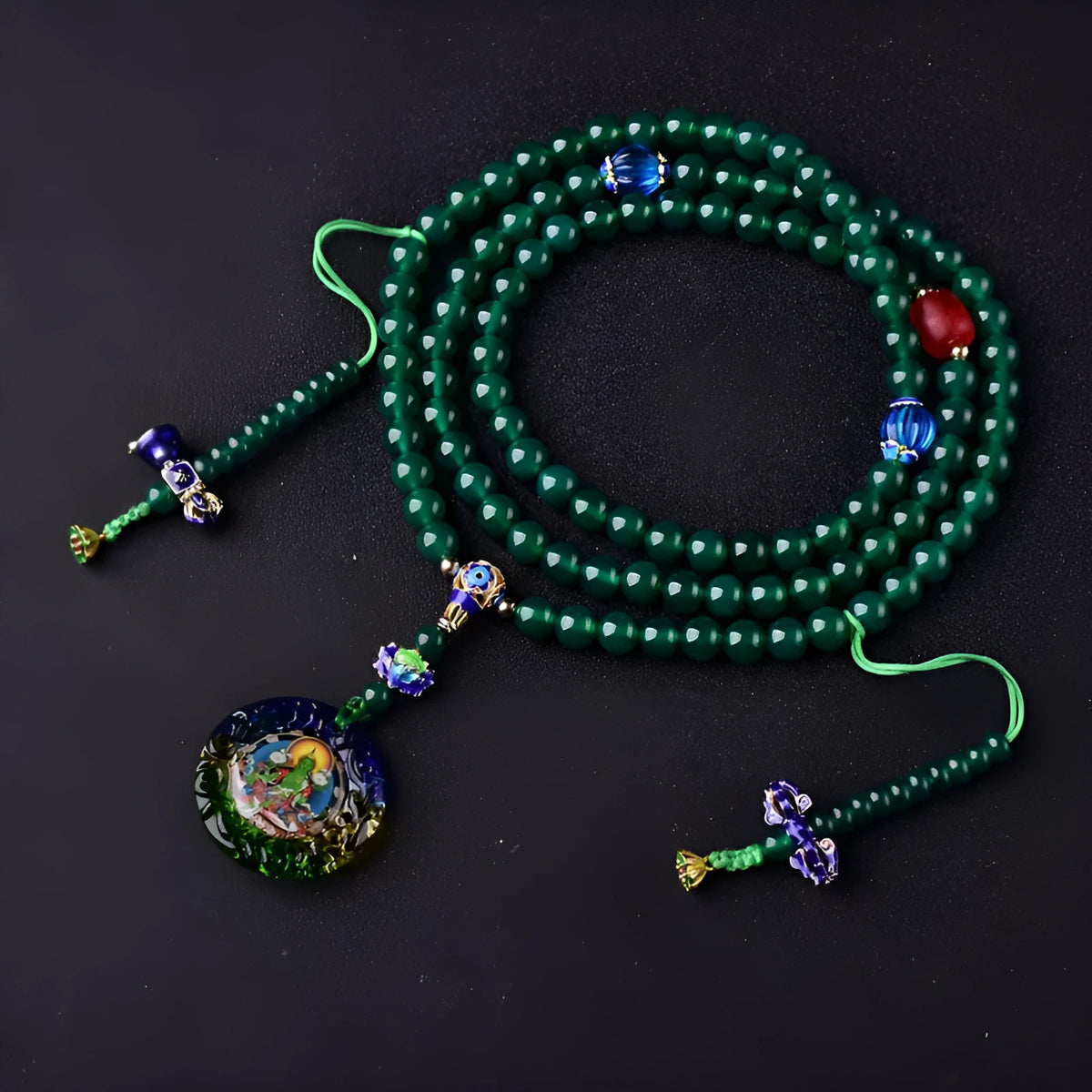 Natural green agate 108 bead bracelet in thangka style with certificate