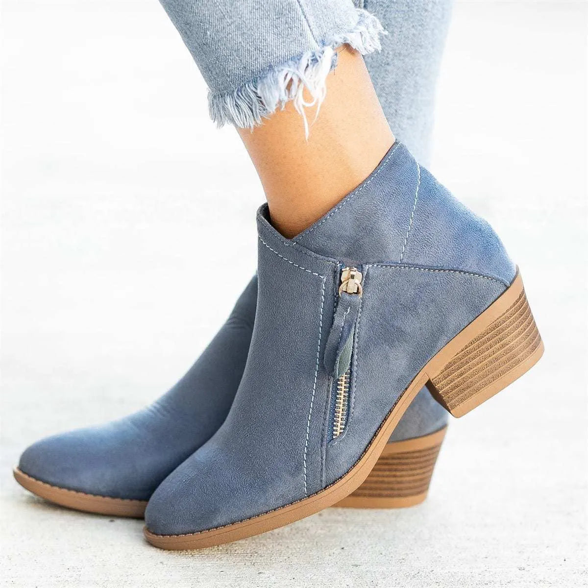 Women's suede ankle boots with side zip and chunky heel in Dr Martens style