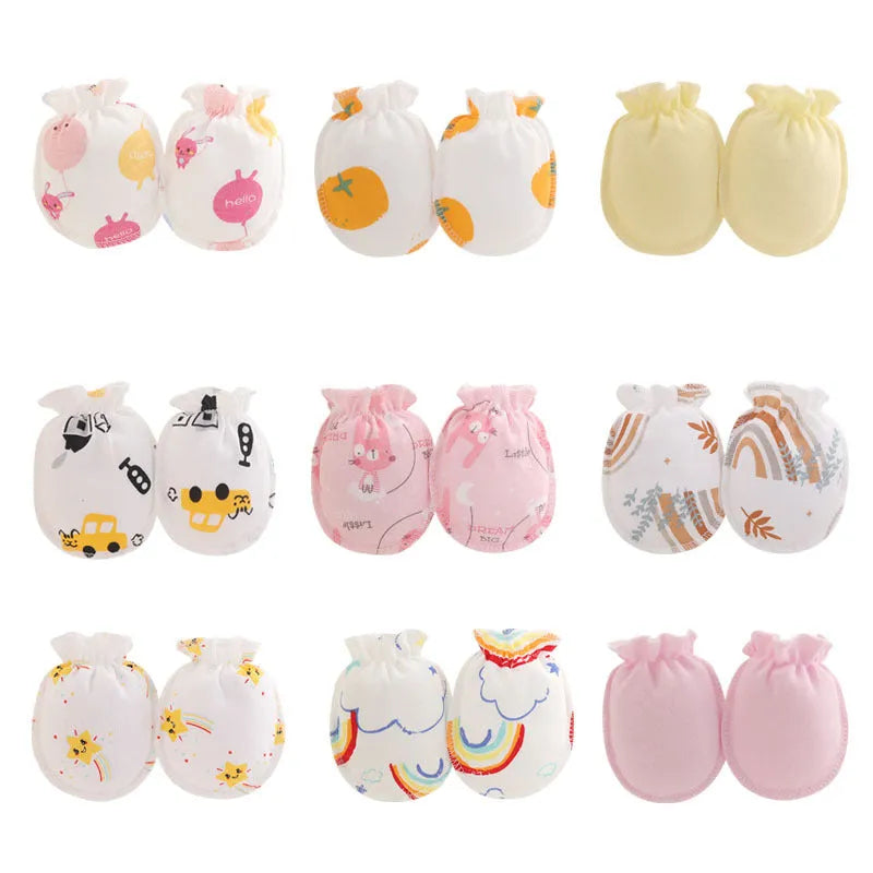 Baby anti-scratch mittens in multiple colours and pure cotton patterns, one pair.