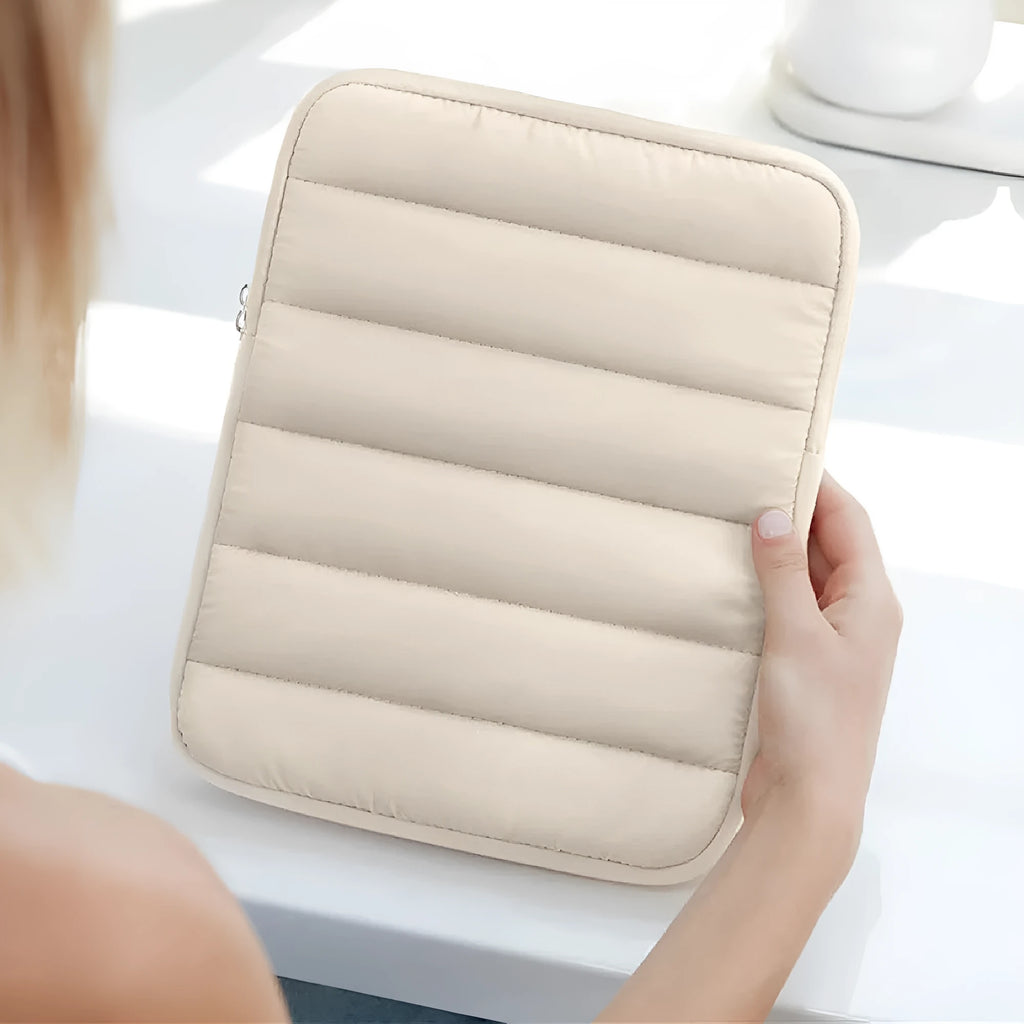 Fluffy air feeling laptop sleeve for 9.7-11 inch tablets in black, khaki, or silver colours