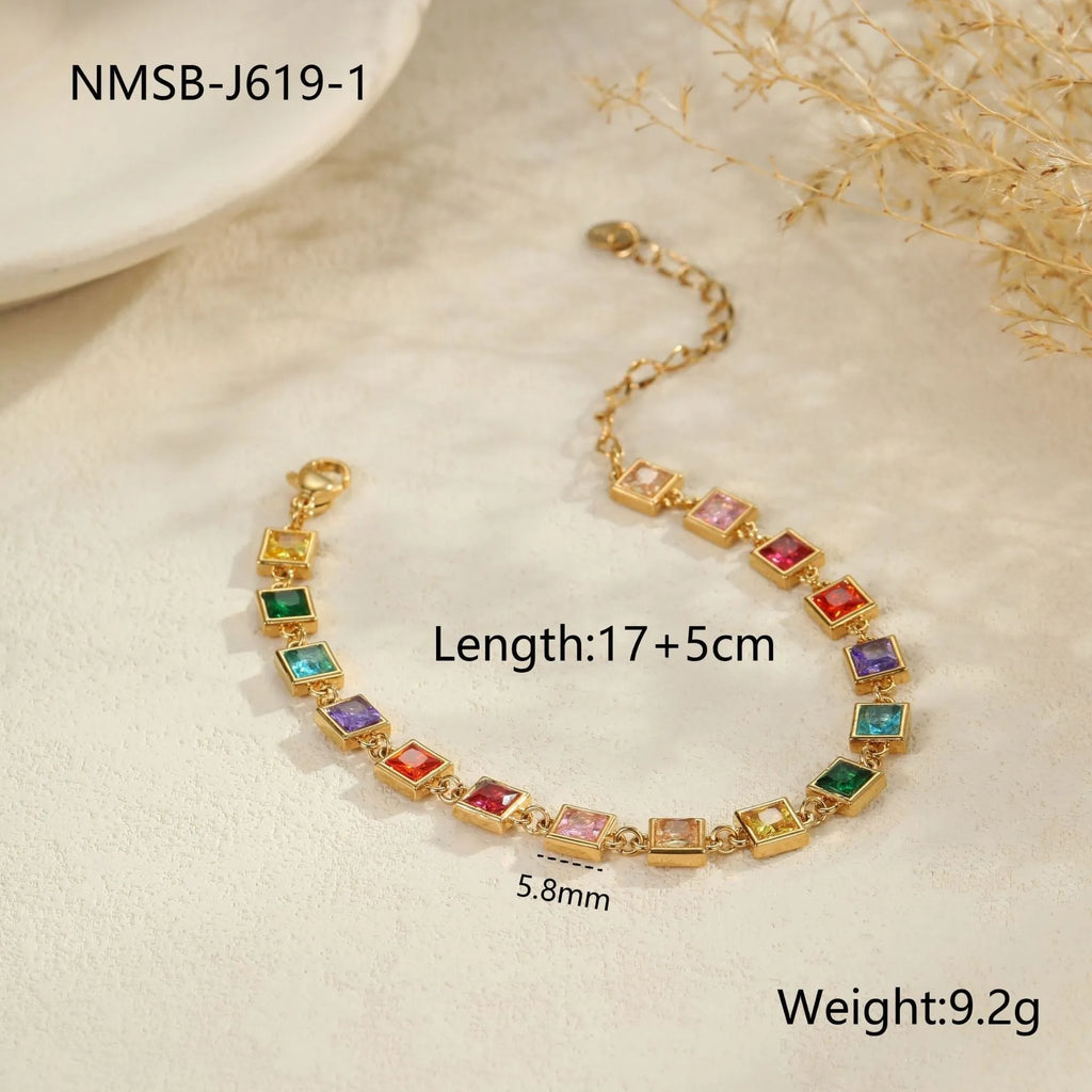 Women's stainless steel bracelet in gold or steel colour with geometric heart, square or circular designs