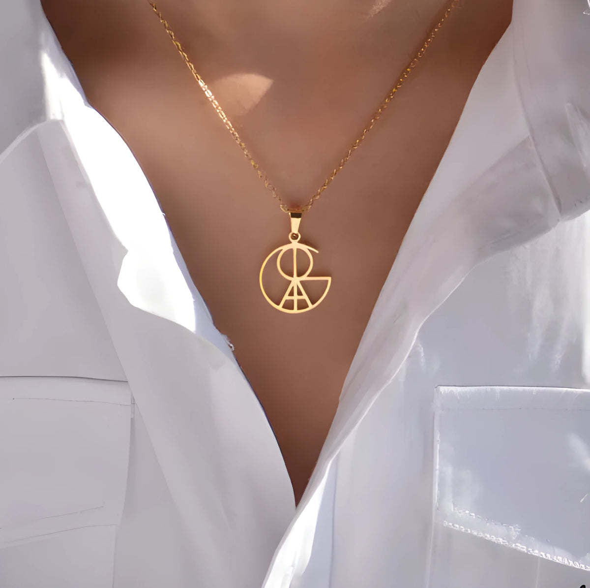 Letter design stainless steel pendant necklace on O-ring chain, silver finish, 41-50cm adjustable length