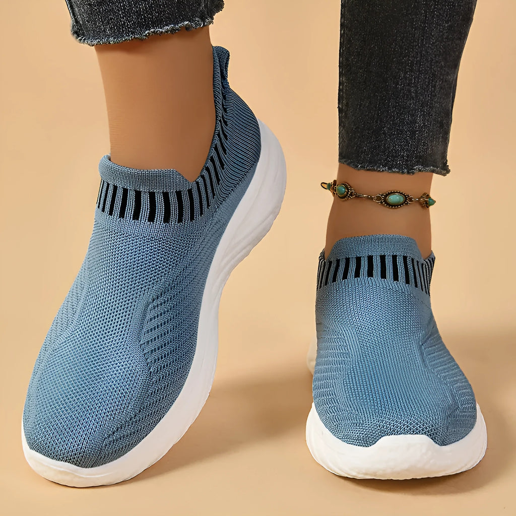 Women striped flat sneakers lightweight breathable slip on shoes PU outsole Black