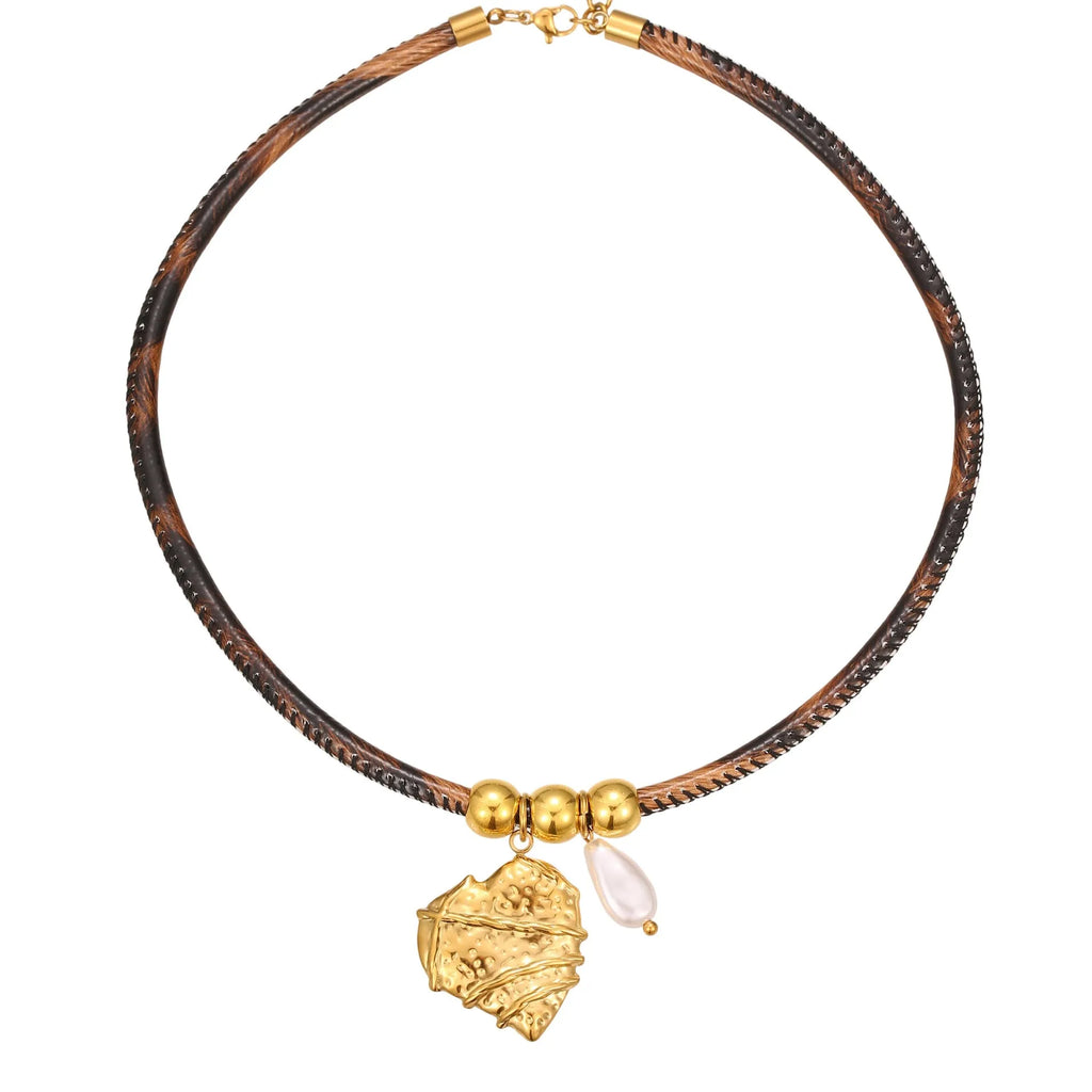 Geometric leopard print stainless steel necklace for women with adjustable 41-50cm chain