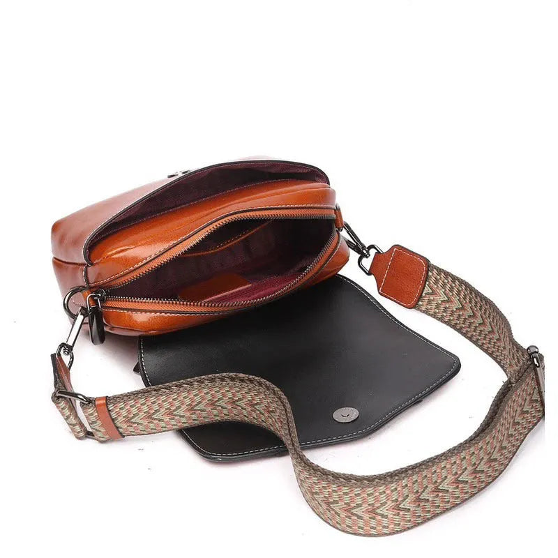 Leather women's casual zip crossbody bag in top grain leather, horizontal square shape, colour caramel