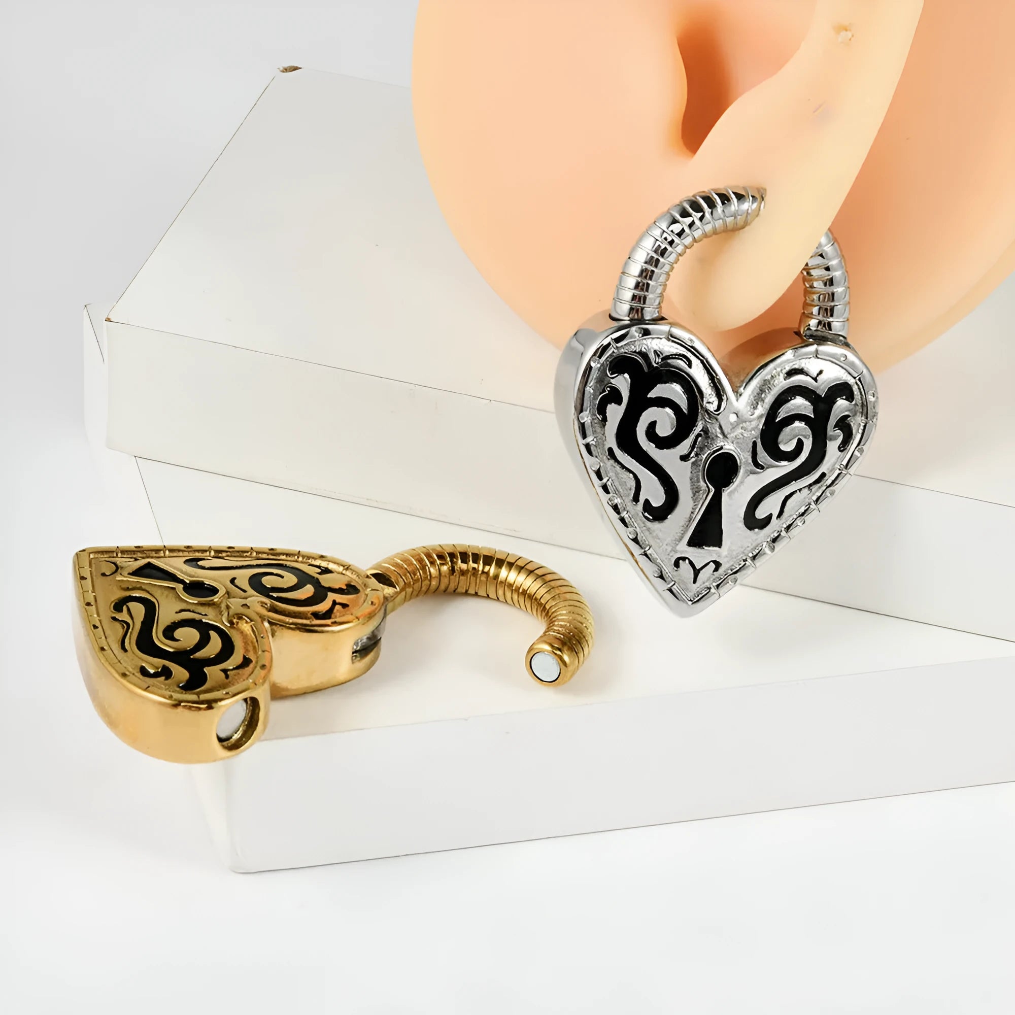 Women's heart-shaped stainless steel earrings in gold or steel colour electroplated finishes