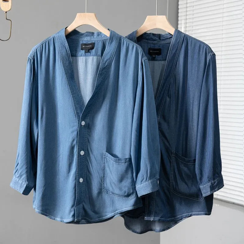 Men's loose V-neck denim coat with three-quarter sleeves in dark blue polyester