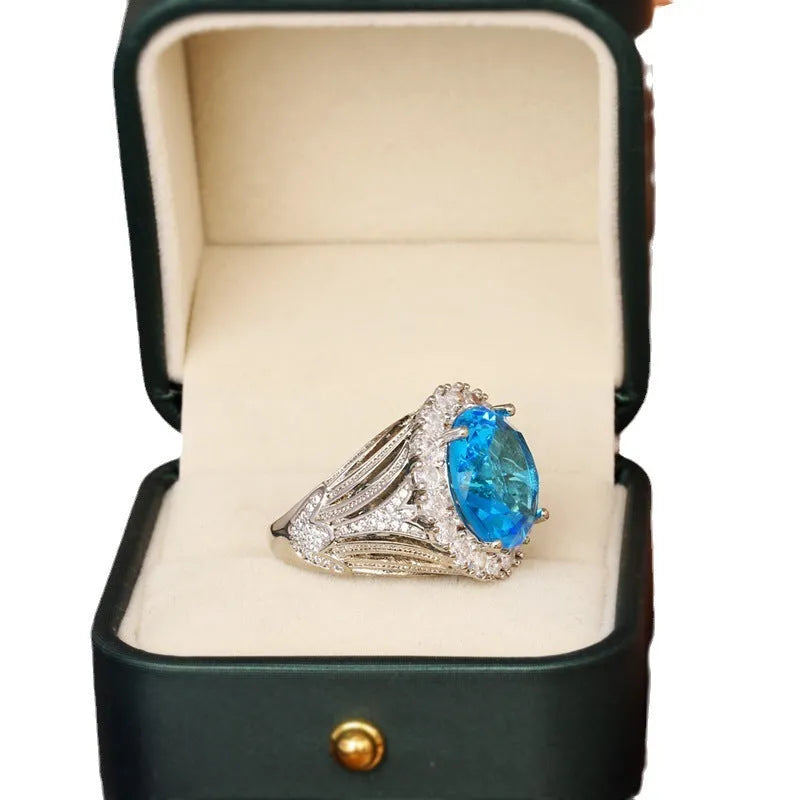Italian Court Retro Hollow Female Ring in brass white steel showing hollow band design