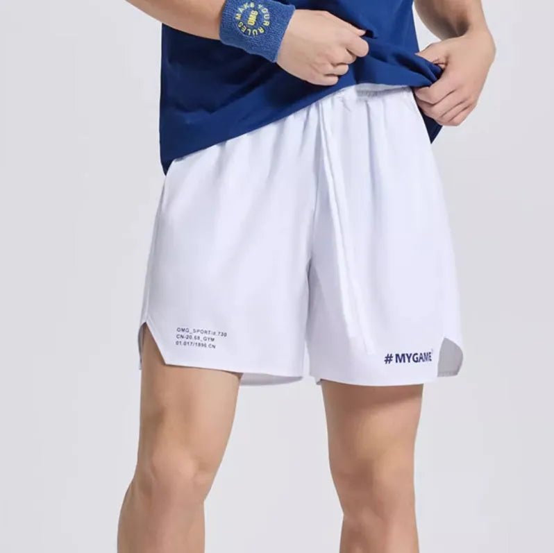 Men's four-point training shorts in a polyester blend for fitness and sports, shown in blue, black, grey, or white.