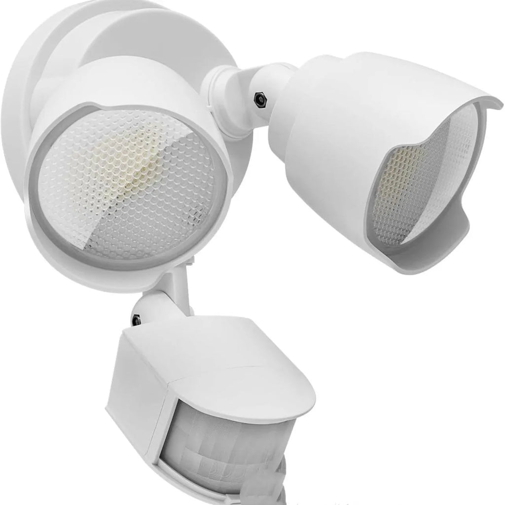 White LED human body induction security flood light with infrared sensor for outdoor courtyard and garage lighting