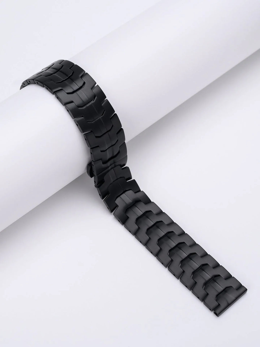 Stainless steel watch band in black and silver for Samsung Watch 7 6 5 with 20mm and 22mm universal fit