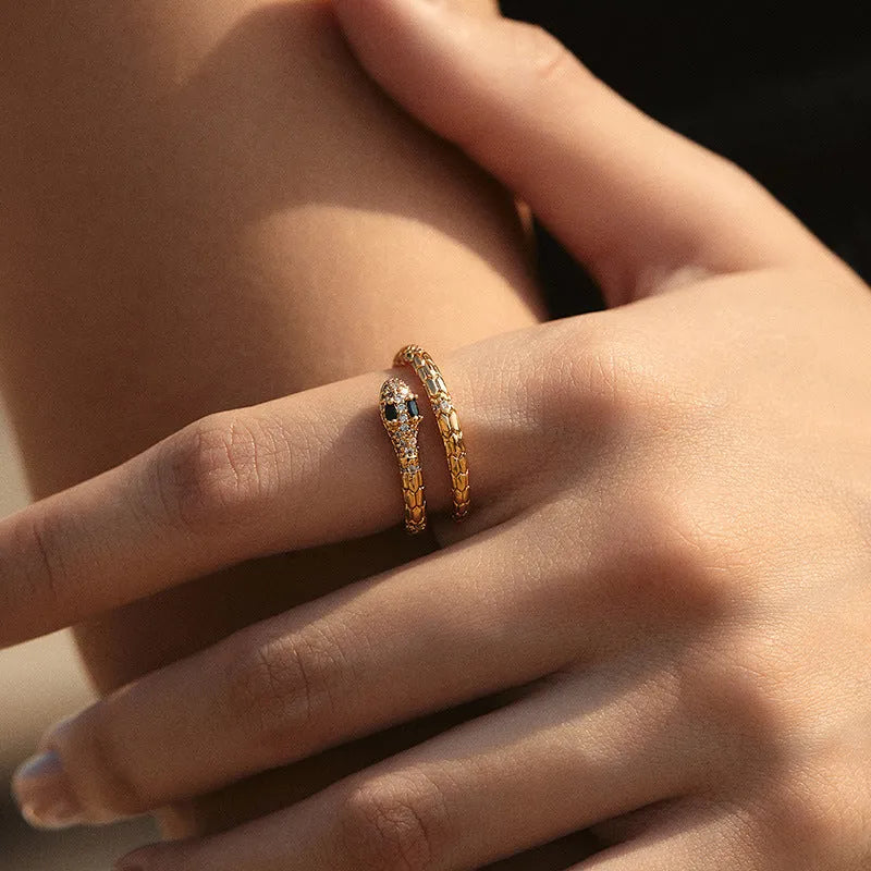 Snake-shaped adjustable index finger ring with gold plating and open mouth design