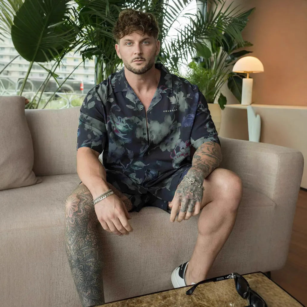 Men's loose fit short sleeve top with floral pattern in polyester elastic fabric for summer