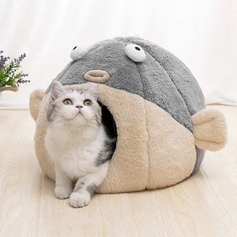 Balloonfish-shaped plush pet mat cushion for small dogs and cats, available in three sizes