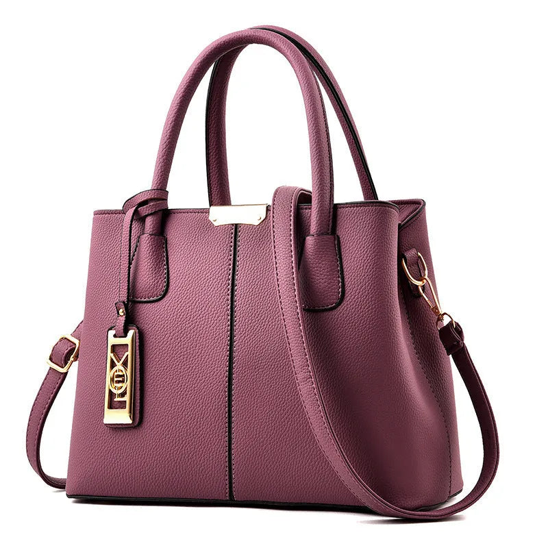 Large capacity women's fashion handbag in soft PU leather with square shape and single shoulder strap