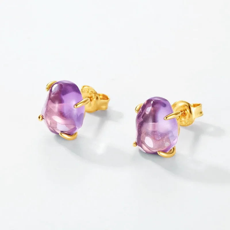 Natural powder Amethyst crystal four-claw stud earrings in 925 silver, simple style, one pair