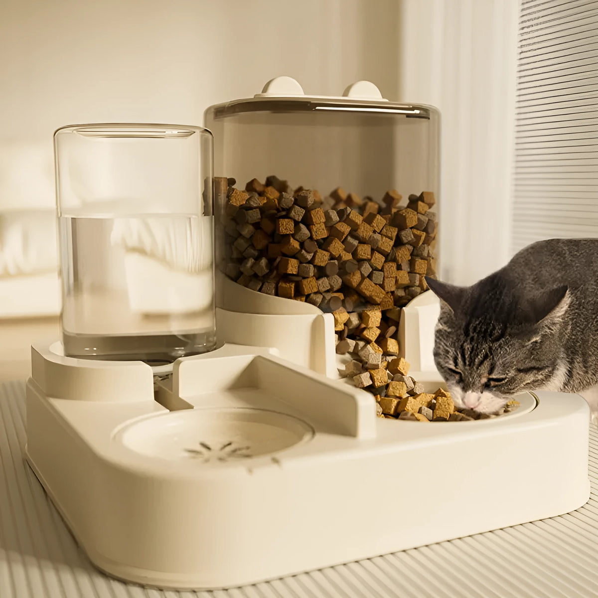 White plastic cat feeder with 4000ml large capacity for dry cat food