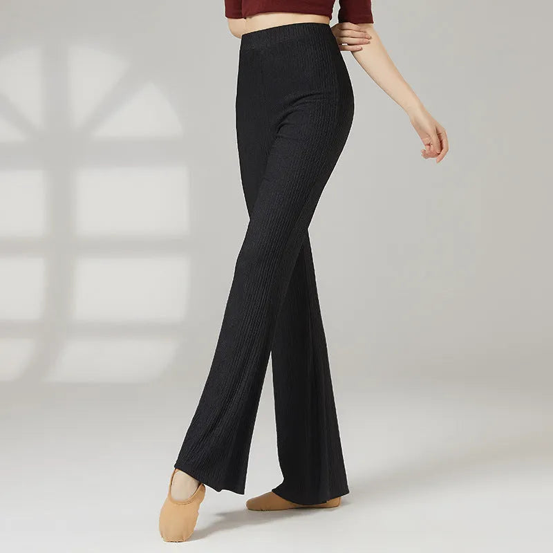 Women's classical dance practice trousers in polyester available in five solid colours