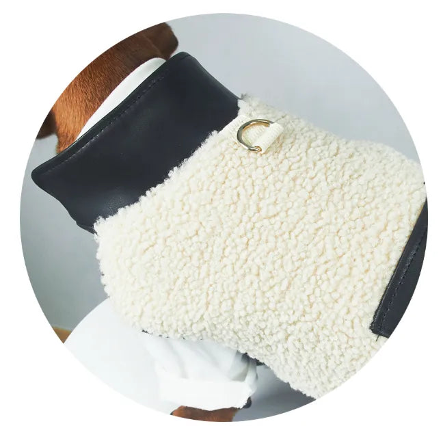Small leather pocket pet coat for cats and dogs in lambswool and lamb fleece, black colour, side view showing pocket