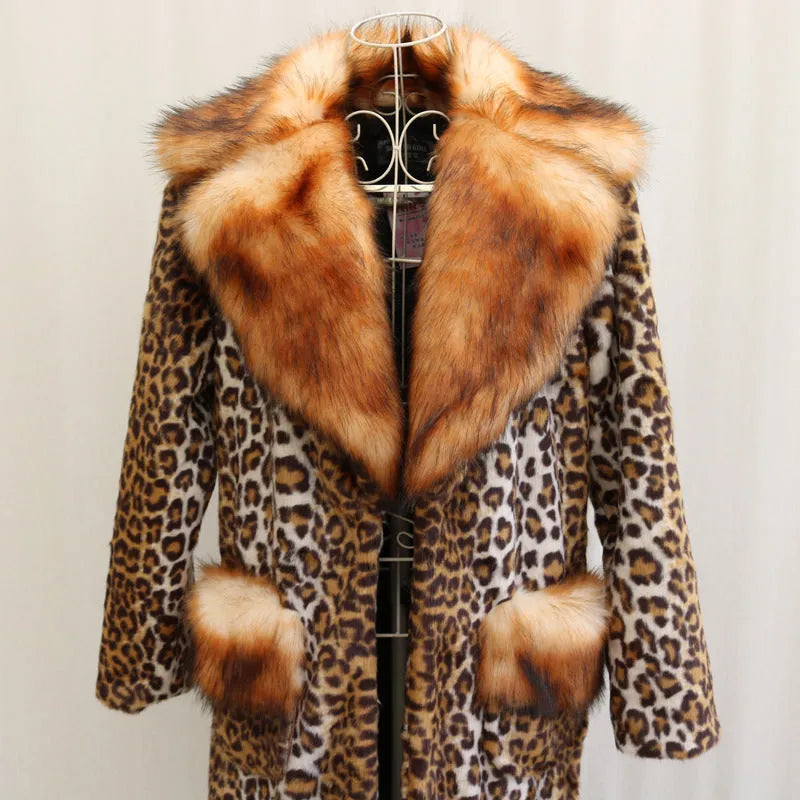 Women's long leopard print artificial fur jacket with a relaxed fit and regular sleeves.