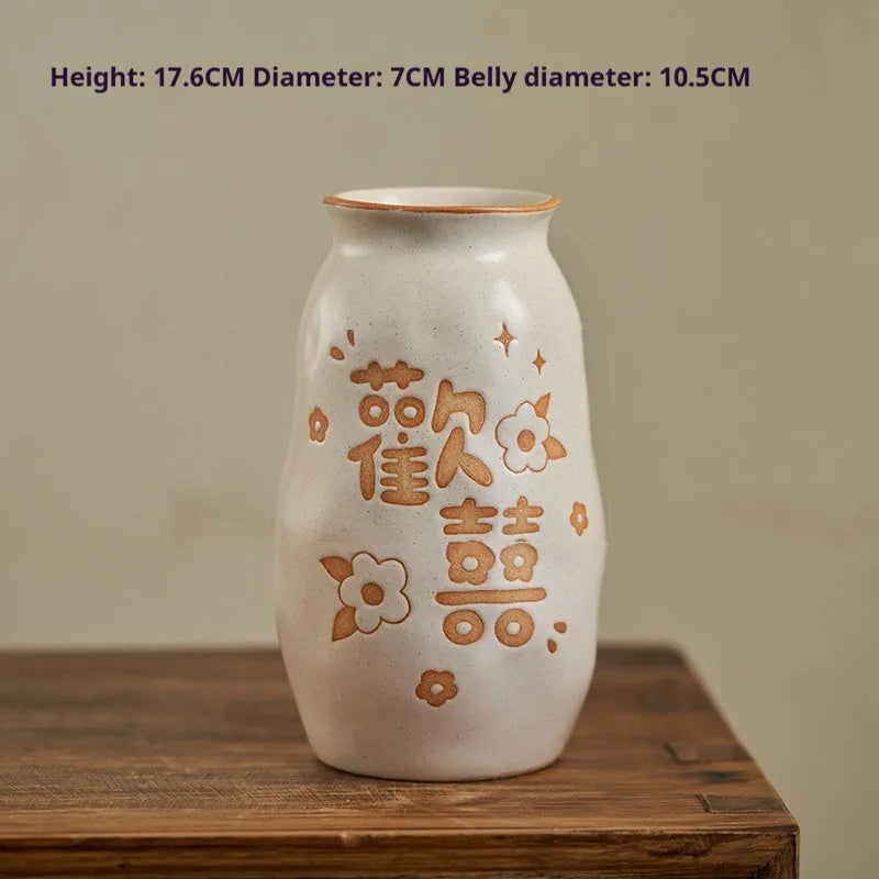Chinese style hand-painted ceramic joy vase with traditional motifs on 8 cm base