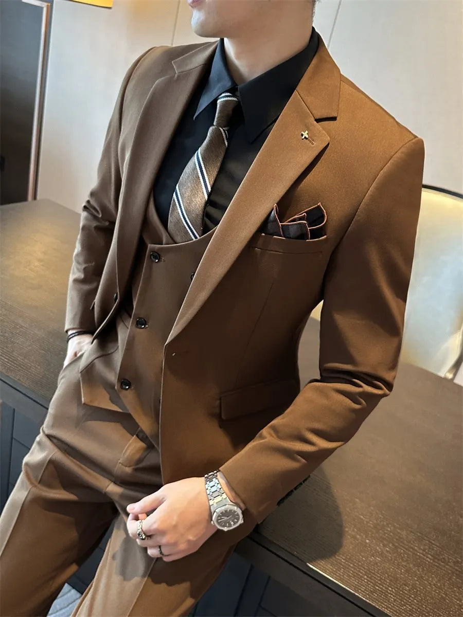 Men's slim fit business suit jacket in a chemical fibre blend, available in dark green, brown, and camel.