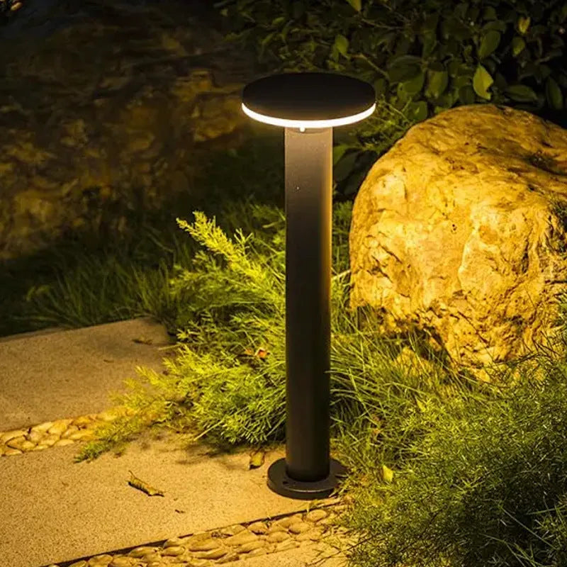 IP65 aluminium LED outdoor lawn lamp in 300mm or 600mm round or square design for garden and courtyard