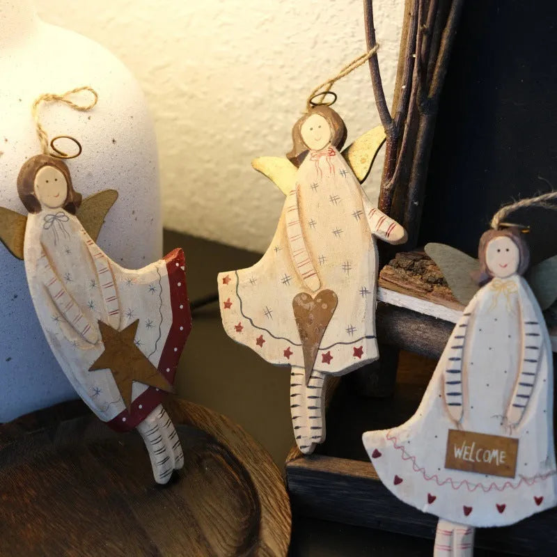 Hand-carved wooden door plate pendant with painted decoration in American country style