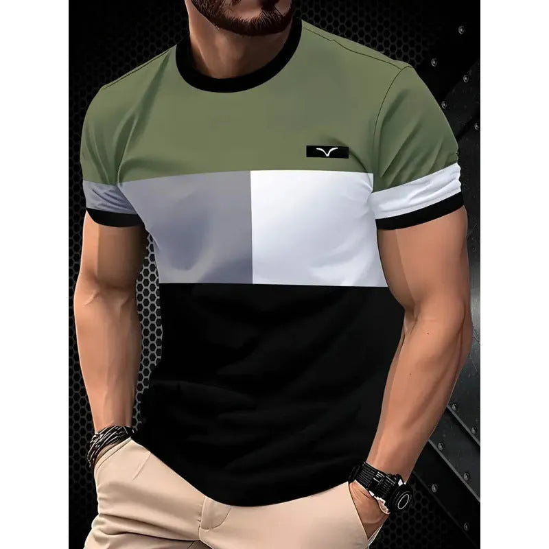 Man wearing a loose-fit short-sleeved T-shirt with a digital 3D printed striped pattern.