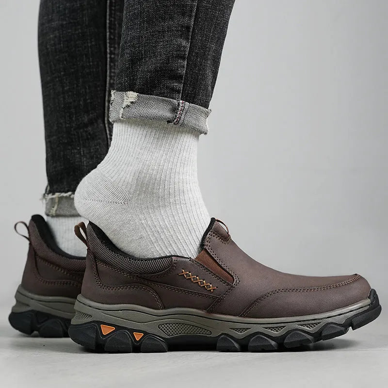 Men's casual round-toe shoes in dark brown colour with PU upper and wear-resistant rubber sole