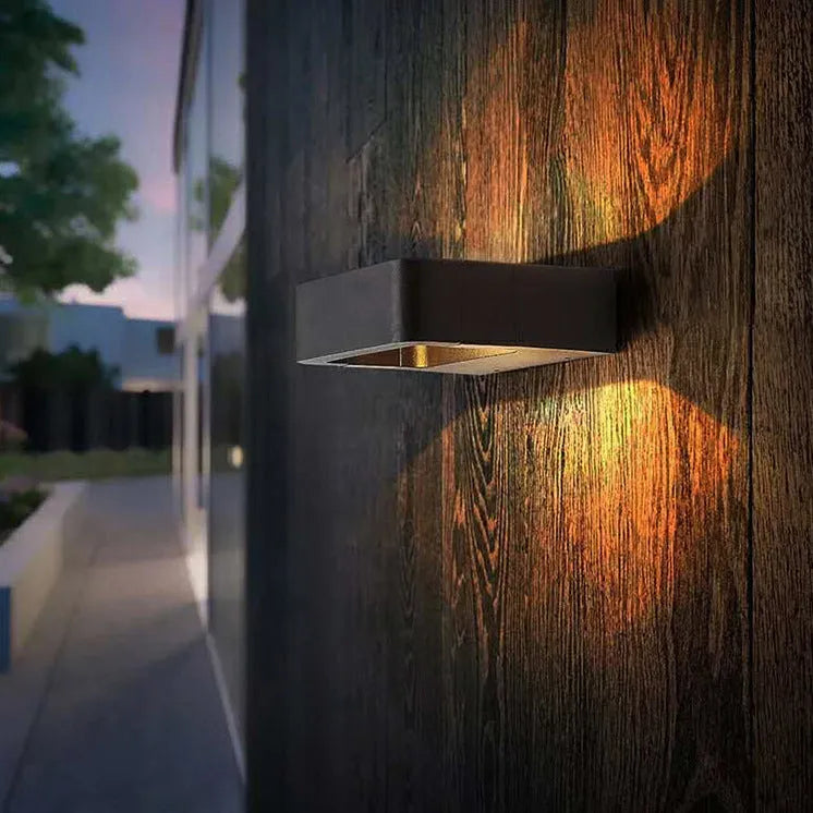 Outdoor wall lamp aluminium IP65 7W warm white 3000K for courtyard gate and porch wall
