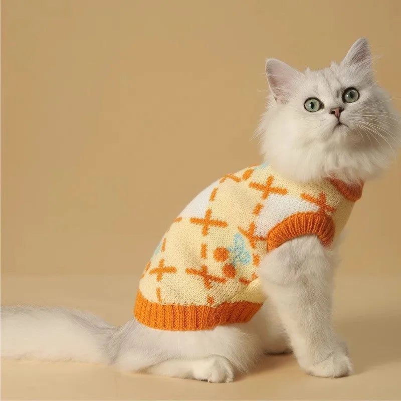 Cat sweater autumn-winter warm thickening windproof orange cherry diamond cherry material on a light background