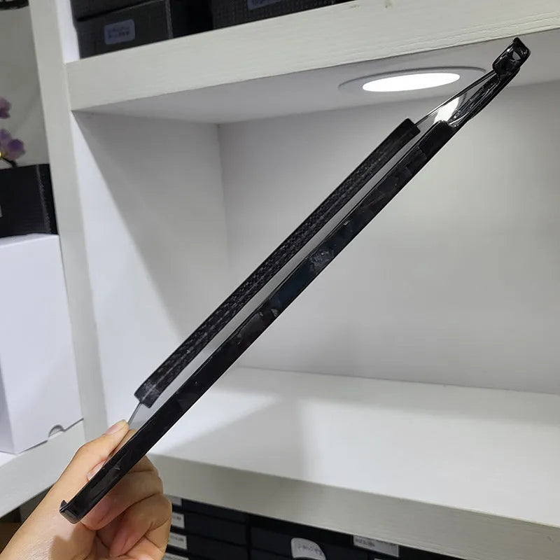 iPad Pro 11 carbon fibre flat protective cover with 3K matte patterning and heat dissipation properties