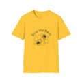 Yellow men's loose thin casual t-shirt with round neck and short sleeves