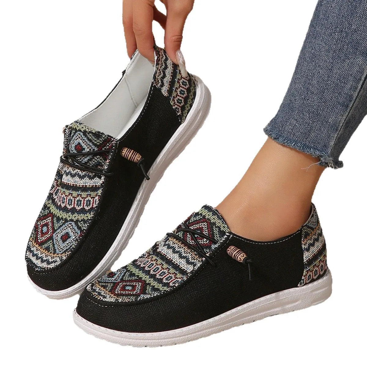 Women's black flat round toe low-top shoes with artificial PU upper and rubber soles